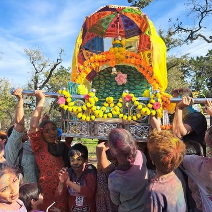 Joyful Holi celebration at ISKCON Cedar Park